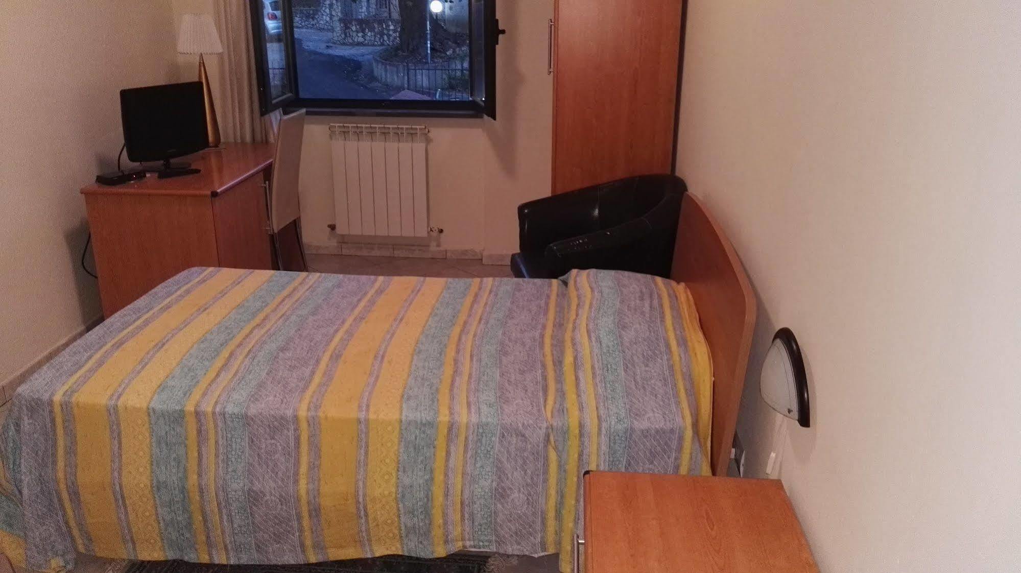 Raggio Di Sole Bed & Breakfast Rende Bagian luar foto